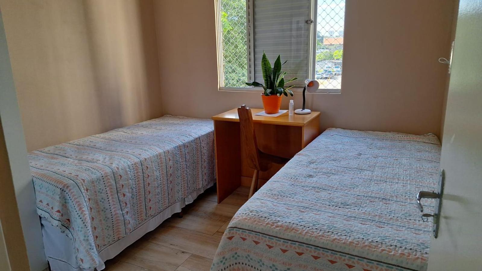 Quarto em Acomodações Particulares Individual Ou Duplo Ao Lado Da Ponte Transamerica